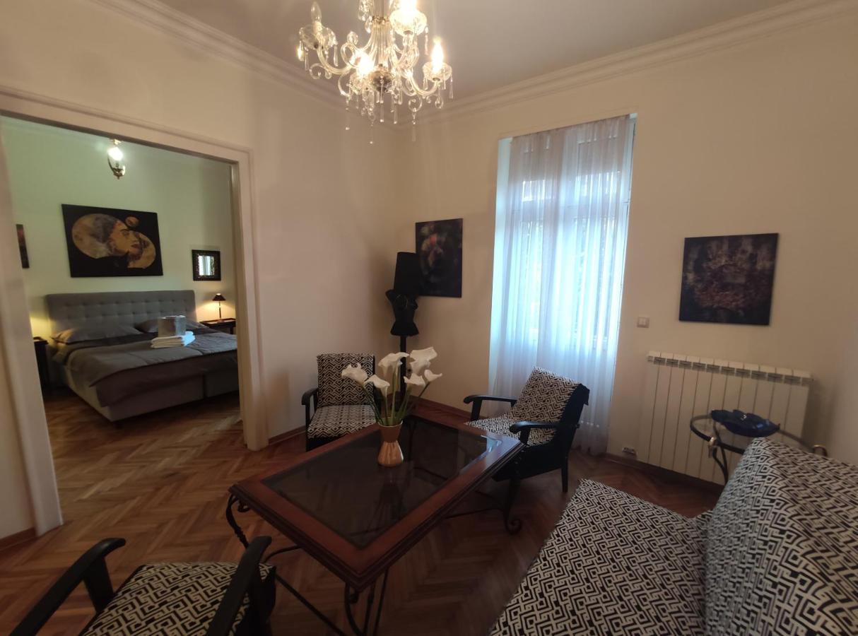 Skorpion Appartement Belgrado Buitenkant foto